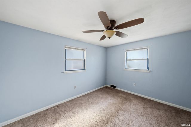 1817 W BEL AIRE Avenue, Peoria, IL 61614