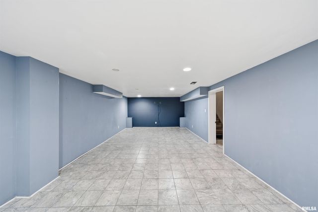 1817 W BEL AIRE Avenue, Peoria, IL 61614