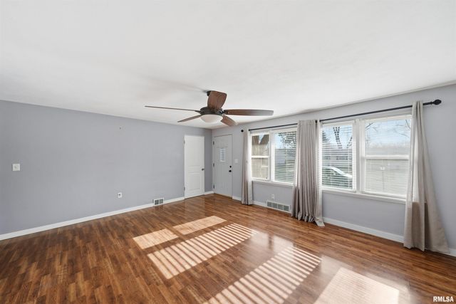 1817 W BEL AIRE Avenue, Peoria, IL 61614