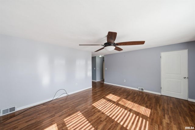 1817 W BEL AIRE Avenue, Peoria, IL 61614