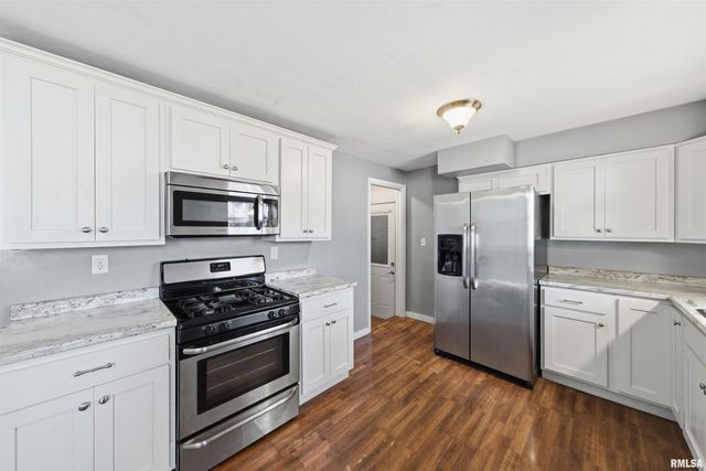 1817 W BEL AIRE Avenue, Peoria, IL 61614