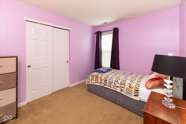 913 Halyard Drive, Avon, IN 46123