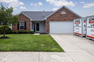 913 Halyard Drive, Avon, IN 46123