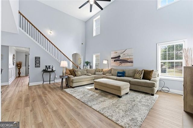 1309 Avalon Creek Road, Sugar Hill, GA 30518