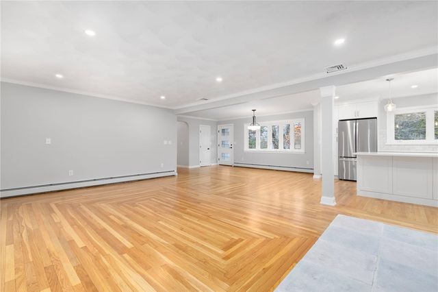 13 Ivy Place, Lincoln, RI 02865