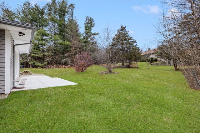 13 Ivy Place, Lincoln, RI 02865