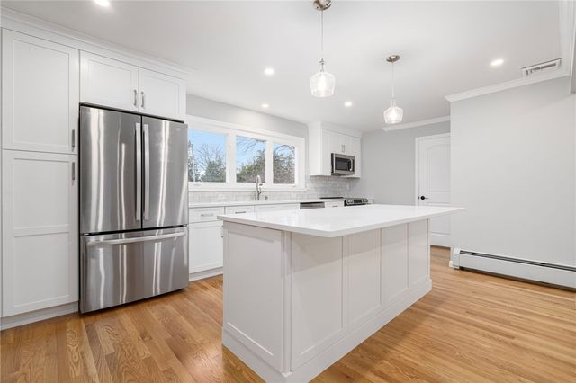 13 Ivy Place, Lincoln, RI 02865