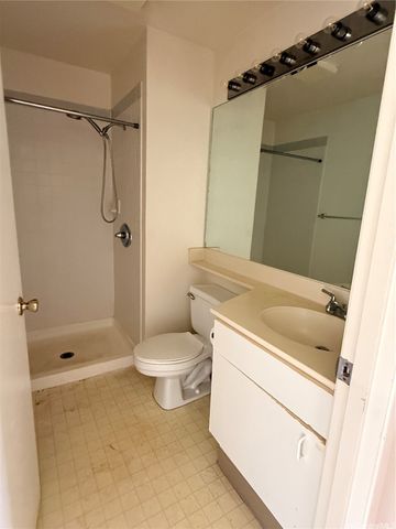 94-549 Lumiaina Street Q204, Waipahu, HI 96797