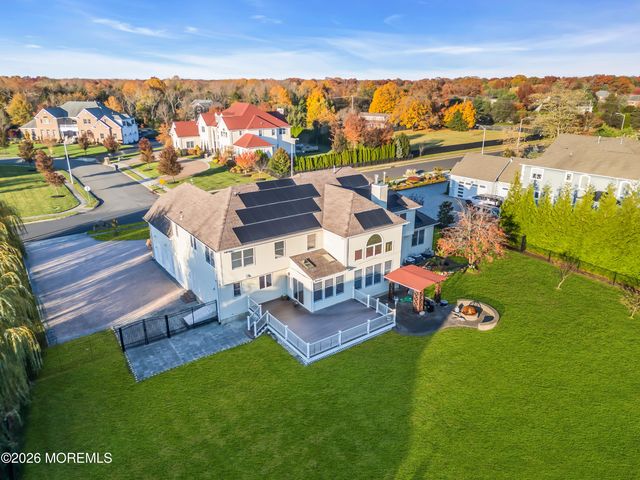 185 Dayna Court, Toms River, NJ 08753