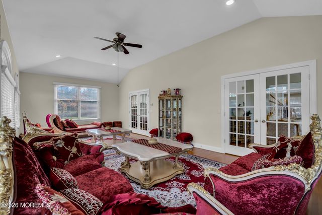 185 Dayna Court, Toms River, NJ 08753