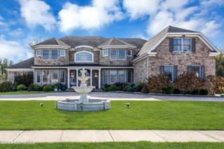 185 Dayna Court, Toms River, NJ 08753