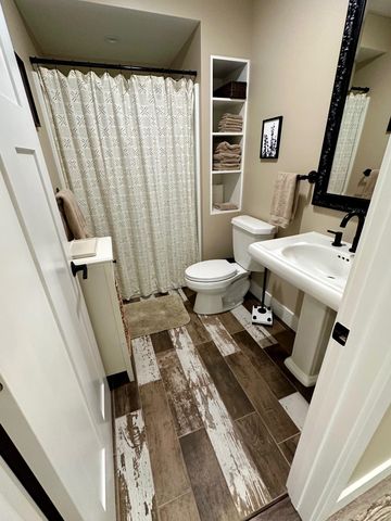 5937 Wrenwood Way, Grawn, MI 49637