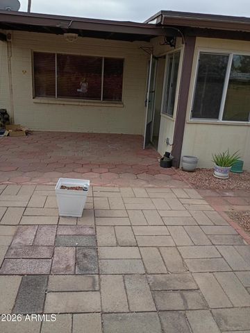 2320 E WALTANN Lane, Phoenix, AZ 85022
