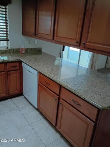 2320 E WALTANN Lane, Phoenix, AZ 85022