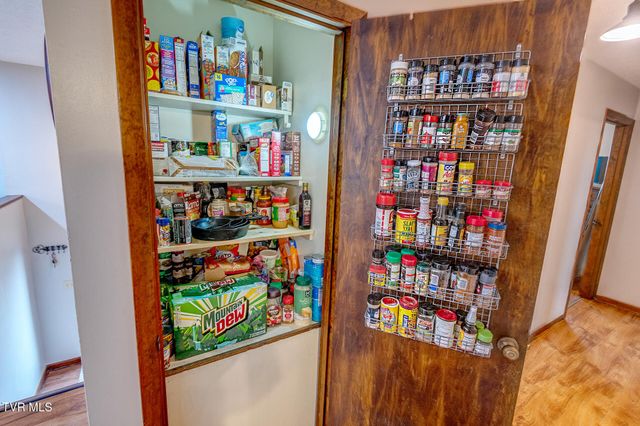 225 Plainview Heights Circle, Greeneville, TN 37745