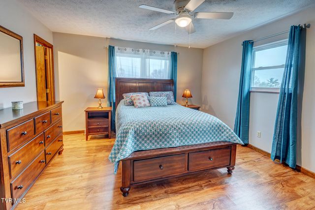 225 Plainview Heights Circle, Greeneville, TN 37745