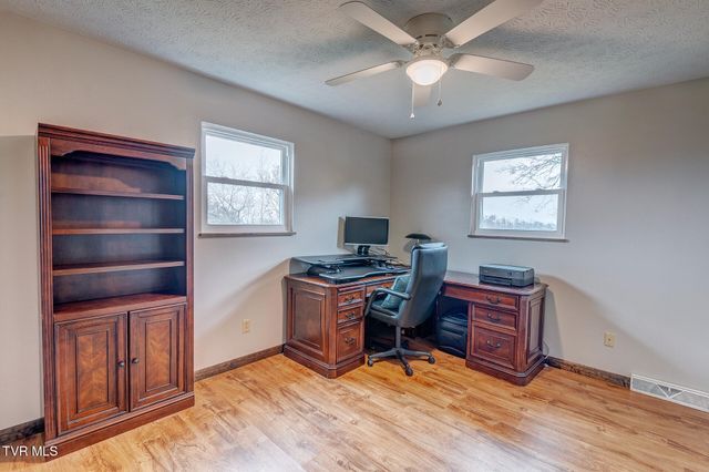 225 Plainview Heights Circle, Greeneville, TN 37745