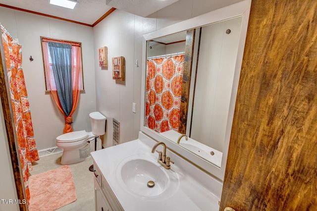 225 Plainview Heights Circle, Greeneville, TN 37745