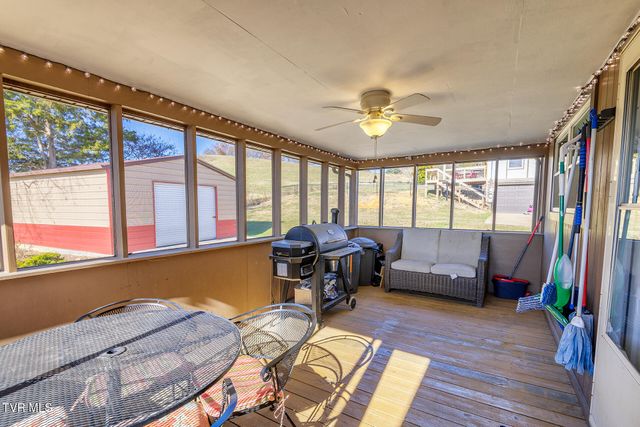 225 Plainview Heights Circle, Greeneville, TN 37745