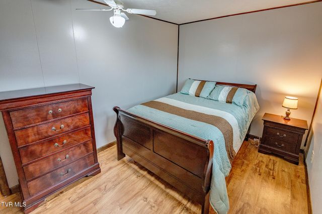 225 Plainview Heights Circle, Greeneville, TN 37745