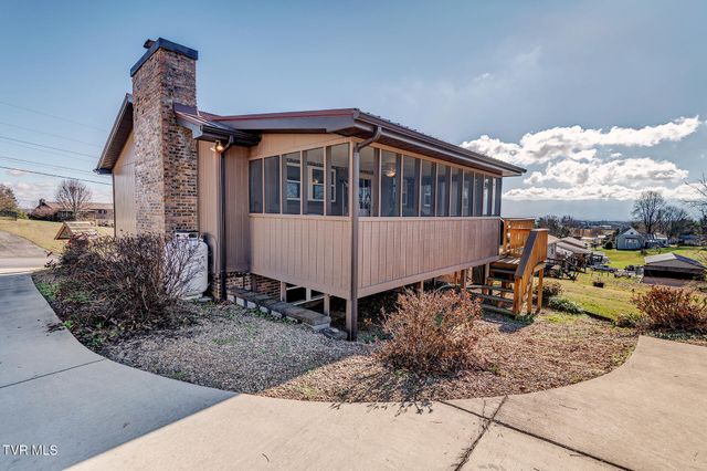 225 Plainview Heights Circle, Greeneville, TN 37745