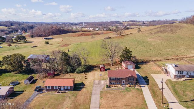 225 Plainview Heights Circle, Greeneville, TN 37745