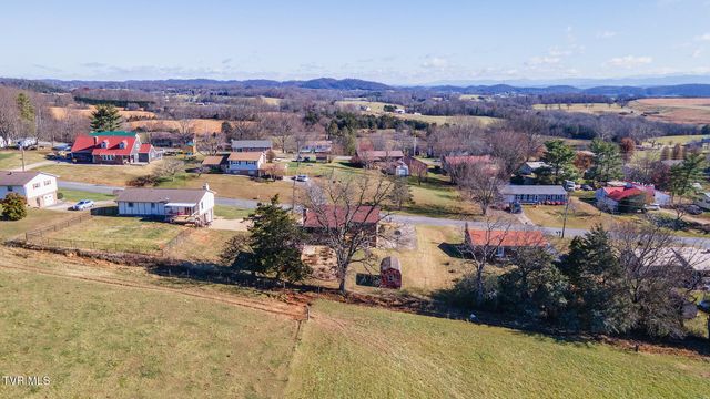 225 Plainview Heights Circle, Greeneville, TN 37745