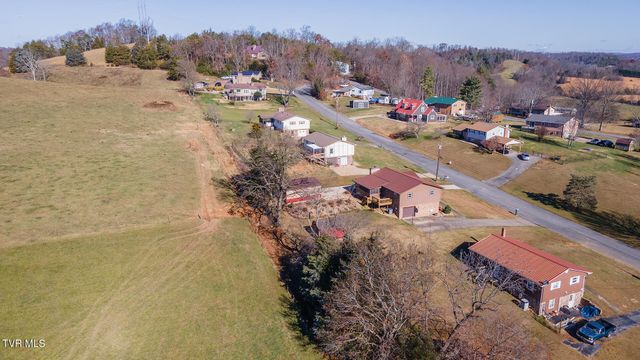 225 Plainview Heights Circle, Greeneville, TN 37745