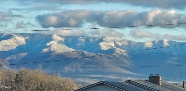 225 Plainview Heights Circle, Greeneville, TN 37745