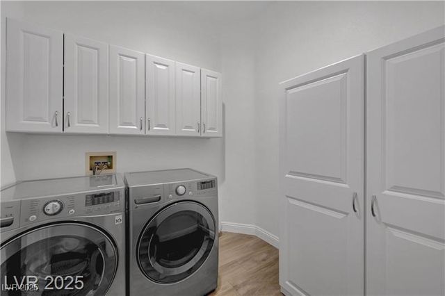 1135 Hidden Mist Street, Henderson, NV 89052