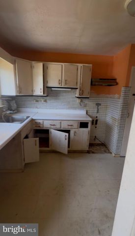 1609 6TH AVE, Folsom, PA 19033