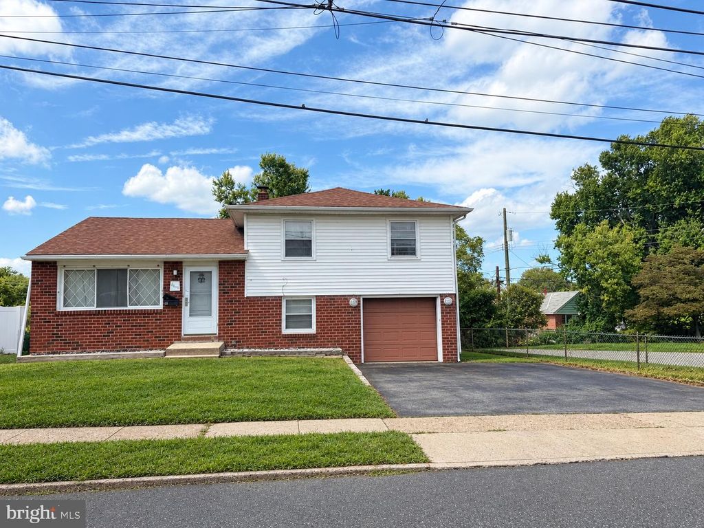 1609 6TH AVE, Folsom, PA 19033
