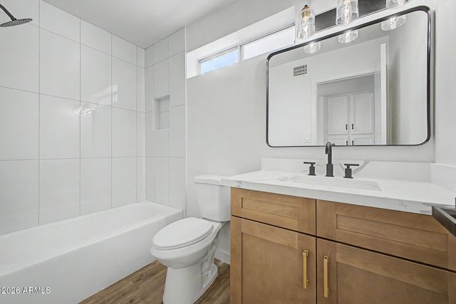 807 W BENTRUP Street, Chandler, AZ 85225