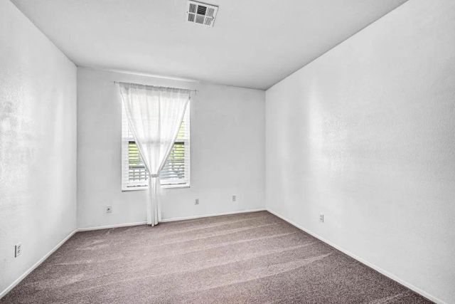 10915 Sabre Hill 364, San Diego, CA 92128