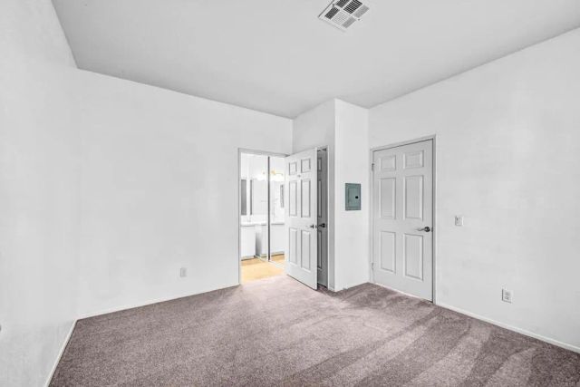 10915 Sabre Hill 364, San Diego, CA 92128