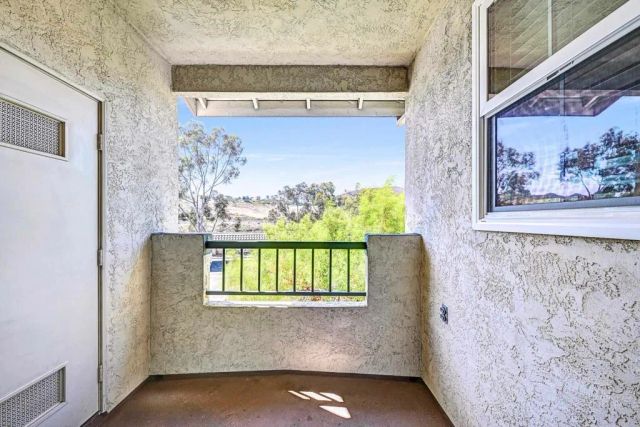 10915 Sabre Hill 364, San Diego, CA 92128