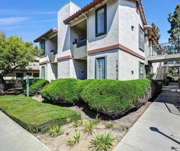 10915 Sabre Hill 364, San Diego, CA 92128