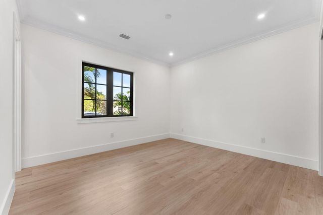 715 Mission Hill Road, Boynton Beach, FL 33435
