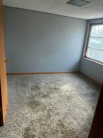 107 E Mockingbird Lane, Crane, MO 65633