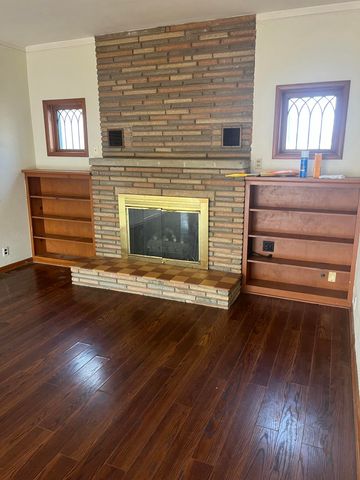 107 E Mockingbird Lane, Crane, MO 65633