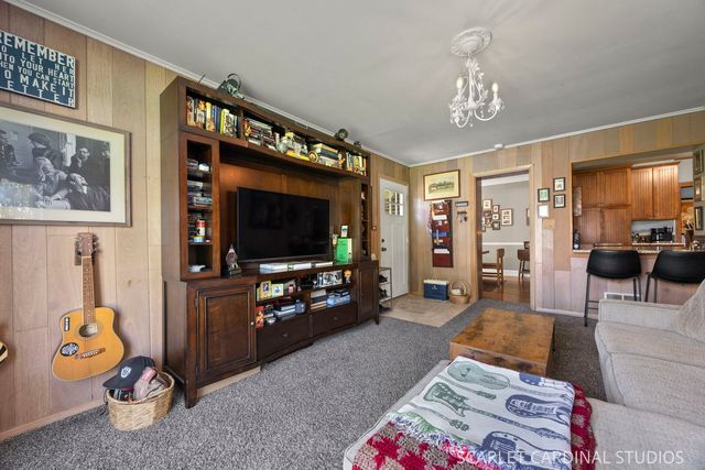 819 S Harvard Avenue, Villa Park, IL 60181