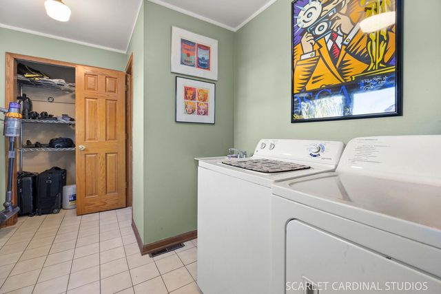 819 S Harvard Avenue, Villa Park, IL 60181