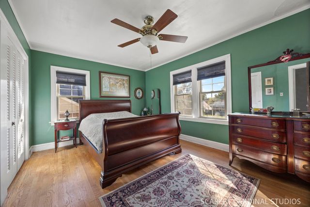 819 S Harvard Avenue, Villa Park, IL 60181