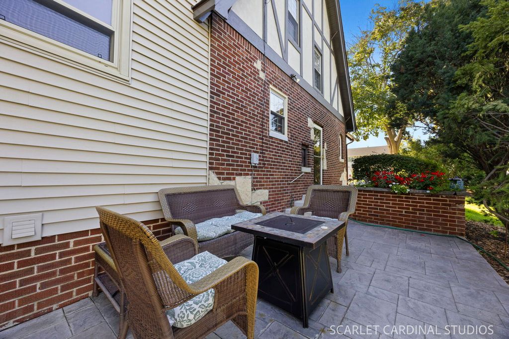 819 S Harvard Avenue, Villa Park, IL 60181 — photo 3