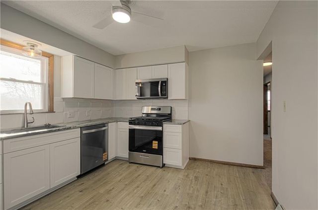 24475 W 83rd Street, Lenexa, KS 66227