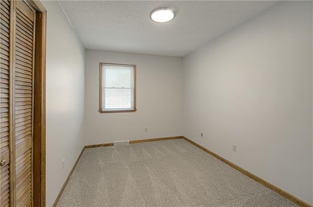 24475 W 83rd Street, Lenexa, KS 66227