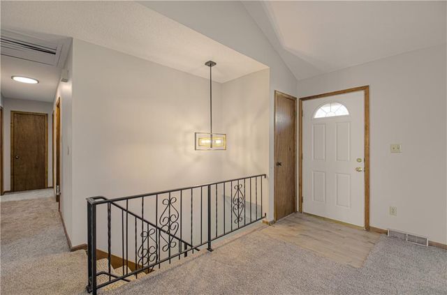 24475 W 83rd Street, Lenexa, KS 66227