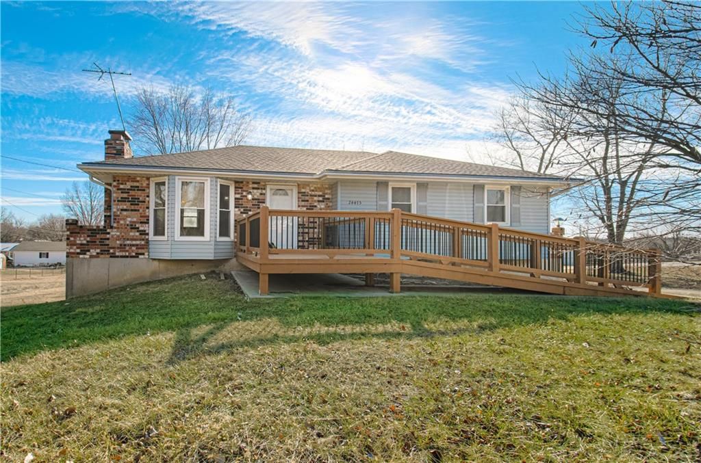 24475 W 83rd Street, Lenexa, KS 66227