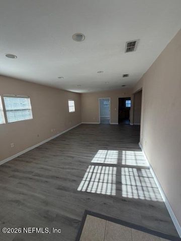 435 10TH Place S, Jacksonville Beach, FL 32250