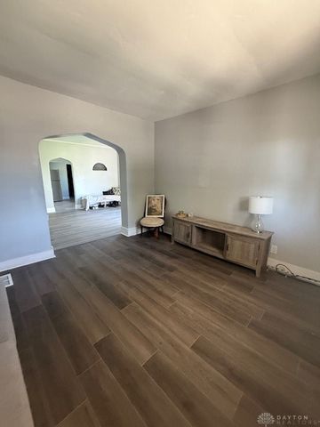 1083 Valley Street, Dayton, OH 45404